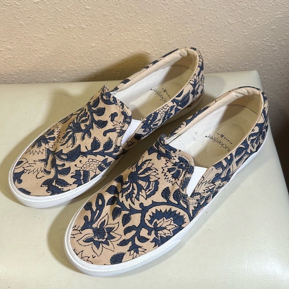 Bucket feet loafers size 8